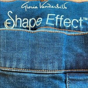 Gloria Vanderbilt pull on straight leg jeans, size 24 short